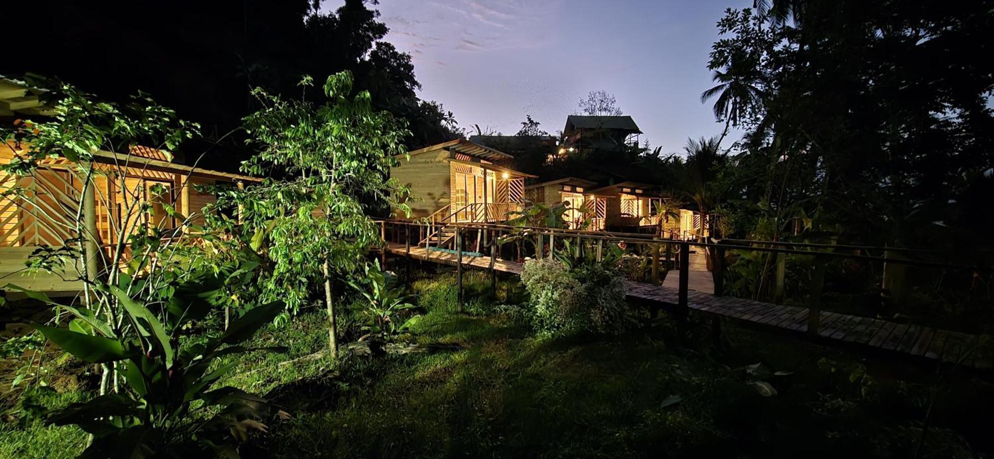 Pacific Nuqui Lodge 외부 사진